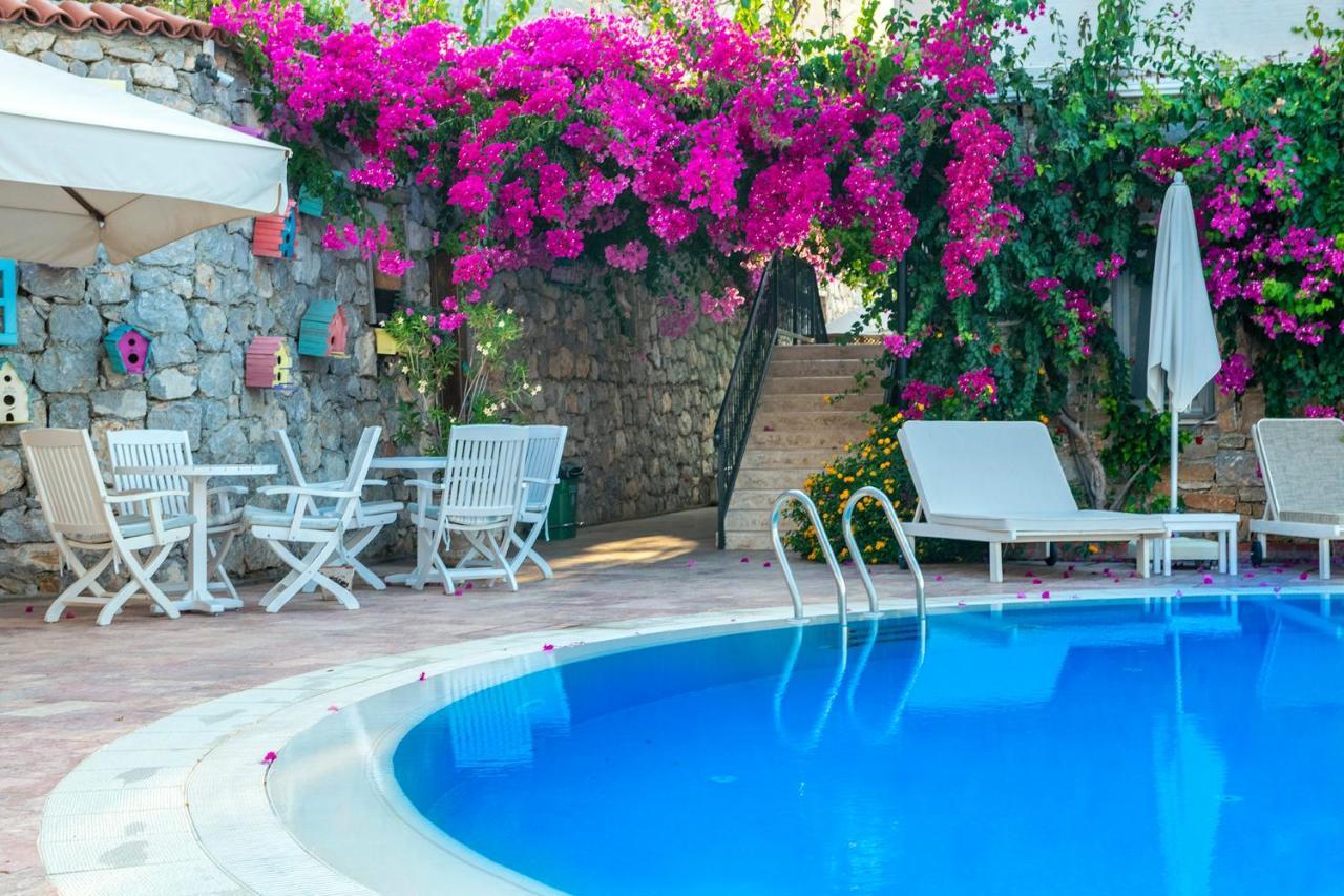 Swan Lake Hotel - Adult Only Selimiye  Exterior photo